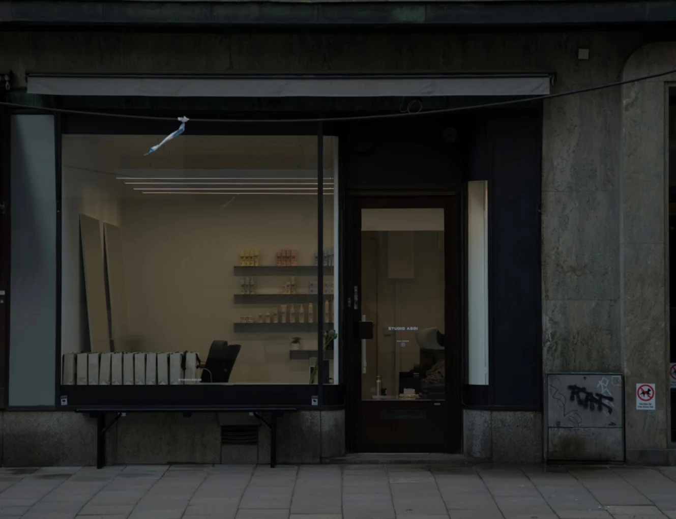 Studio Asoi storefront on Linnégatan 19 in Östermalm, Stockholm